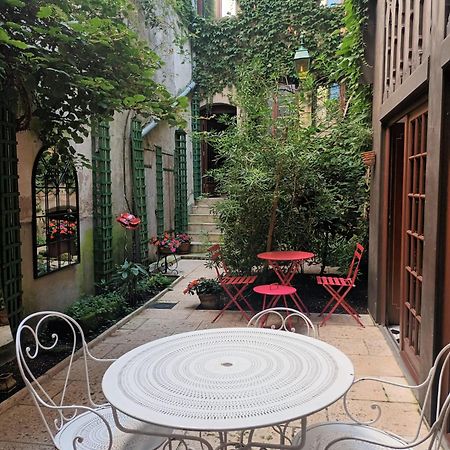 Chambres D'Hotes Le Patio D'Alain Et Veronique Люневиль Экстерьер фото